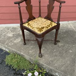 Corner Chair