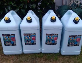 Blitz water containers
