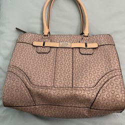 Guess Purse -great condition