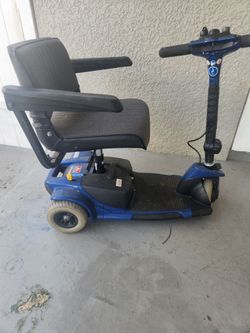 Mobility scooter