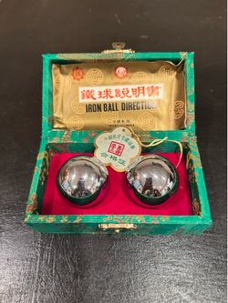 Vintage Shouxing Baoding Iron Ball Direction Medicine Chime Balls Box Stress