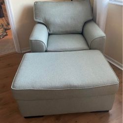 Chair & Ottoman Combo
