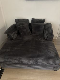 Chaise Lounge Chair/Sofa