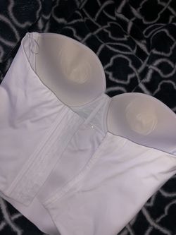 White corset, used once only, like new Size 38DD