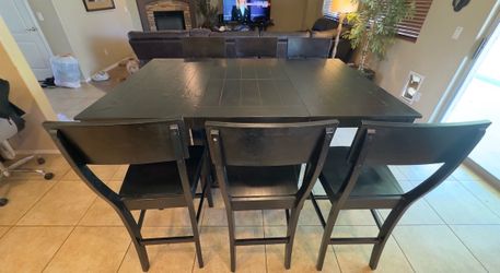 Farmhouse Dining Table with 6 chairs and Leaf