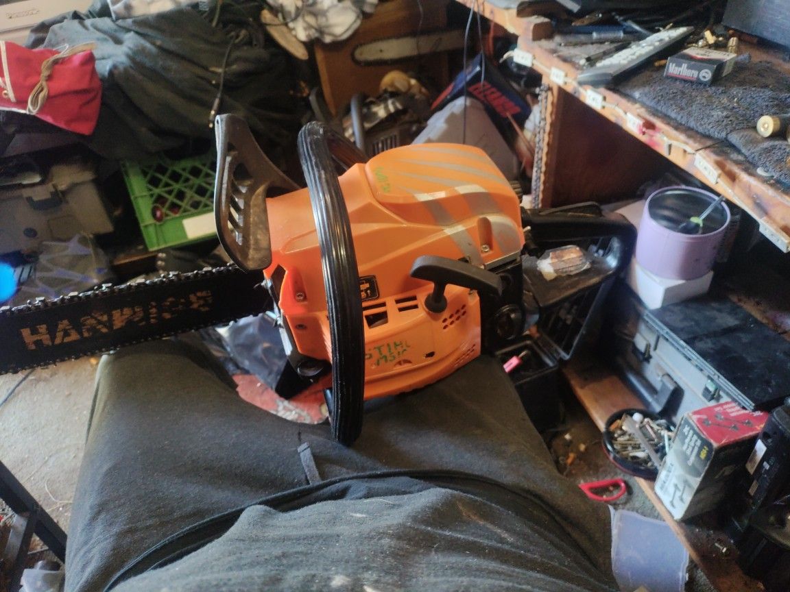 20" Chainsaw