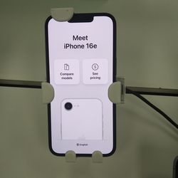 Free iPhone 16e with port in