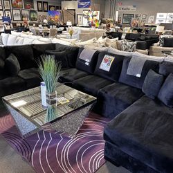 Oversized Black Sectional! $1999 🏠🖤✨