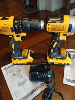 20v Dewalt combo kit drill driver/lmpact driver  2 battery And Charger