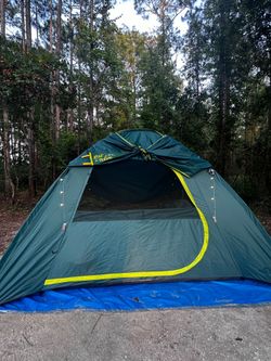 Quest Overlook 4 Person Dome Tent