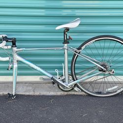 #2616 Giant Avail 5 Women’s Road Bike - Small – Lightweight Aluminum 2012