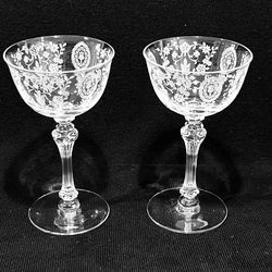 Tiffin-Franciscan June Night Set of 2 Crystal Etched Glasses 5”. Excellent condition.
