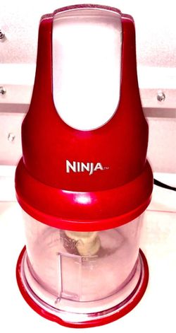 Ninja NJ100 Express Chop Grind Blender Food Processor Red Meals Food Vegetables