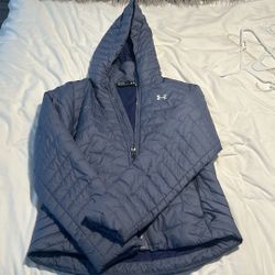 Woman’s Under Armour Puffer 