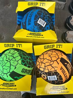 (BUNDLE)POOL VOLLEYBALL ,FAUCET ,COOLER ,SHOES