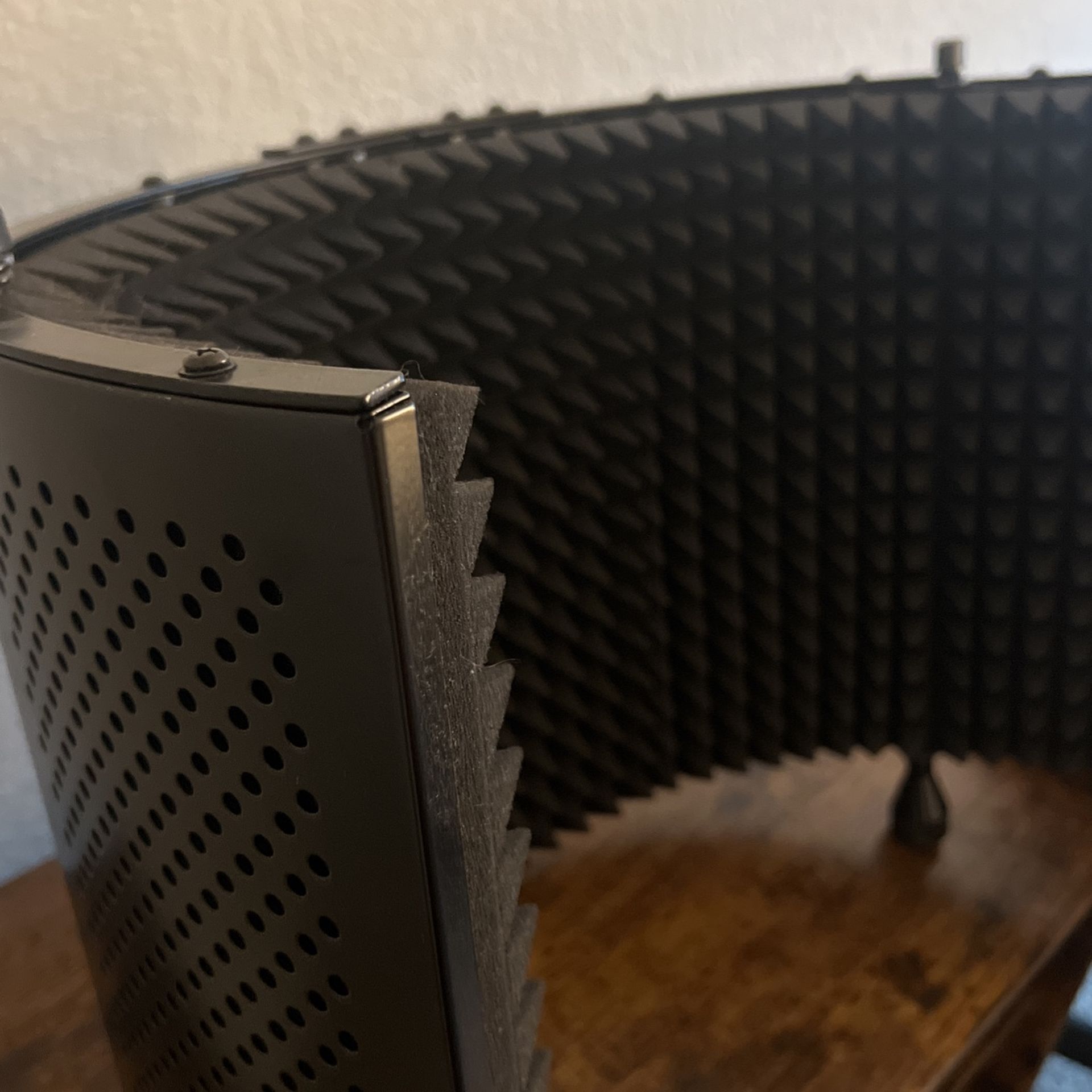 Recording Microphone Acoustic Shield