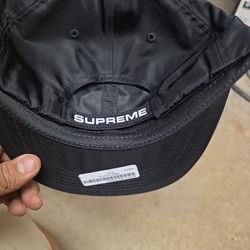 Supre Strap Logo