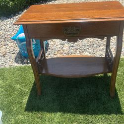 Victoria Table 