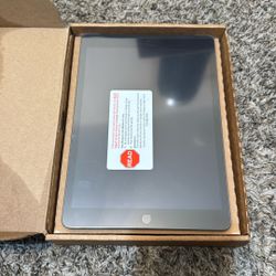 Apple iPad 7th Generation 2019 10.2 -inch, 32GB, WiFi + Cellular, Space Gray