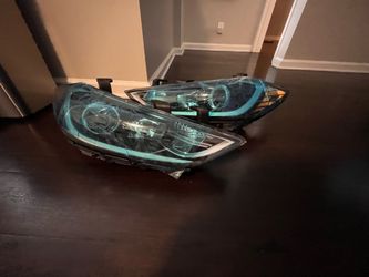 Hyundai 2012+ Elantra headlight