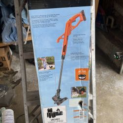 Black & Decker Edge Trimmer