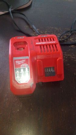 Milwaukee Dual Battery Charger