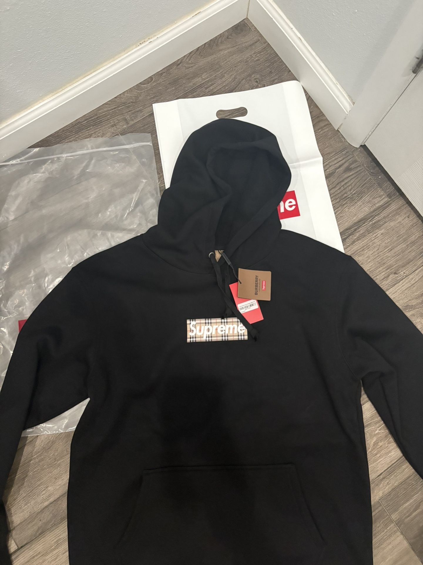 Black supreme burberry hoodie 