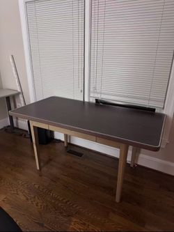 Wood Desk – Dark Top