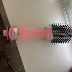 Juicy Couture Blowout Brush 
