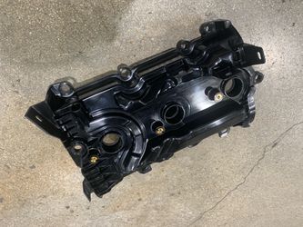 NISSAN- INFINITI  VALVE COVER