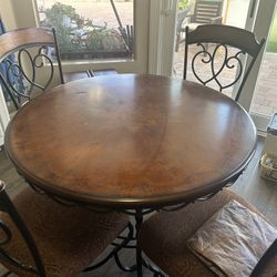 42” Round Wood/Iron Table & 4 Chairs