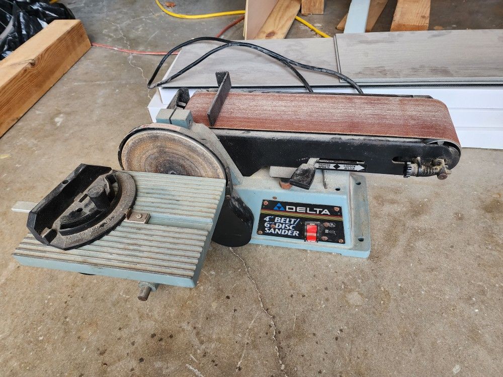 Delta 4 Inch Belt 6 Inch Disc Sander for Sale in Boynton Beach, FL