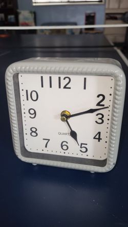 Desk clock