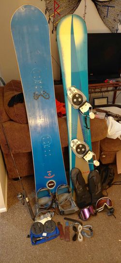 Snowboard Gear Bundle – 2 Boards, Bindings, Boots & Extras