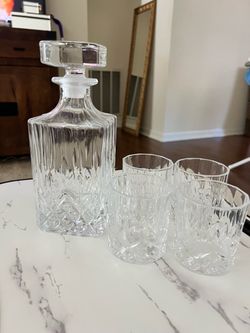 Crystal Whiskey Decanter Set with 4 Glasses