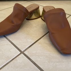 Katy Perry The Clarra Slip-on KP2668 womens 5.5M Camel Mule electroplated Heel