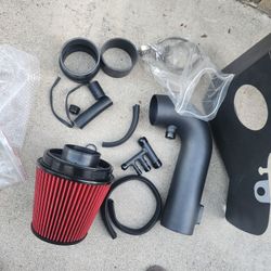 11-14 Mustang 5.0  Intake ,I Belive It For Those Years  ,correct Me If Im Wrong