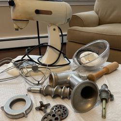 Kenmore .Vintage kitchen aid mixer. Meat grinder & juicer 