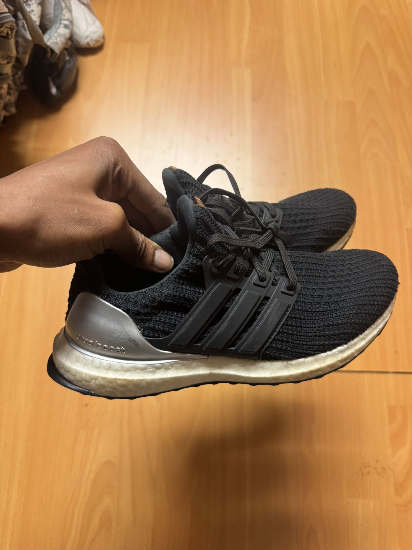 KIDS ADIDAS ULTRA-BOOST 