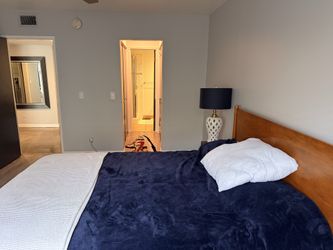 Queen Bedroom Set For Sale