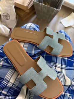 H slipper