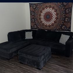 Ashley Sectional/ Chaise