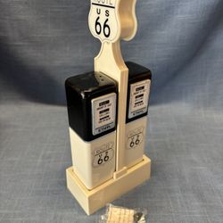 US Route Salt n Pepper Shakers W/Caddy - Great Condition! 