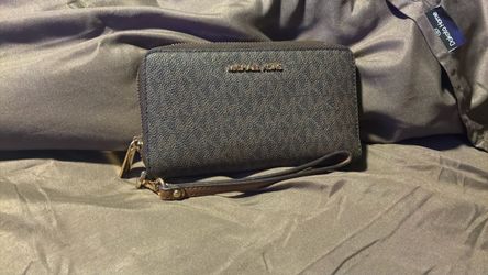 Michael Kors wallet