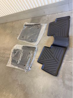 Floor mats for Kia sorento