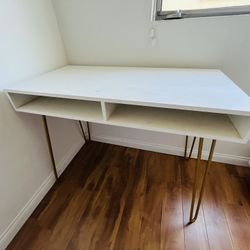 White Desk With Golden Hairpin Legs