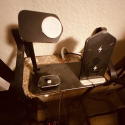 Phone Arch And Pods Charger