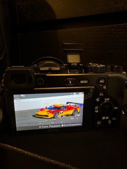Sony α6100 Mirrorless Camera