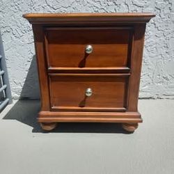 Wood 2 drawers nightstand with round silver tone pulls 26" W x 28"H x 18"D