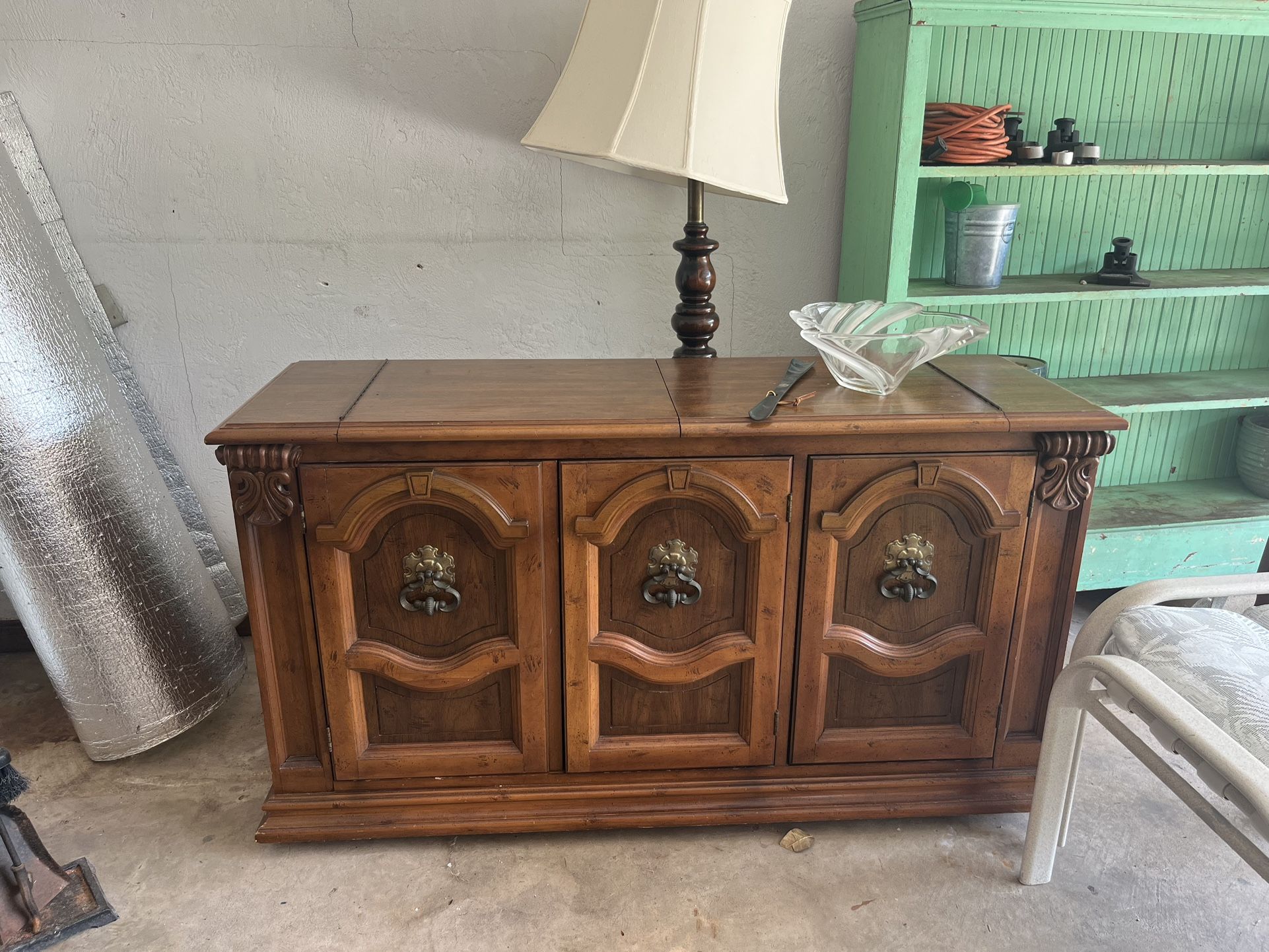 Beautiful buffet 100 for Sale in South Daytona, FL OfferUp